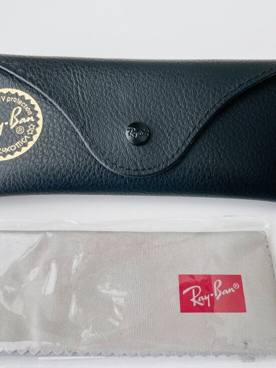 Ray-Ban RB3025 Aviator Sunglasses Arista Gold Light Blue Gradient 55mm w/ Case main image 6